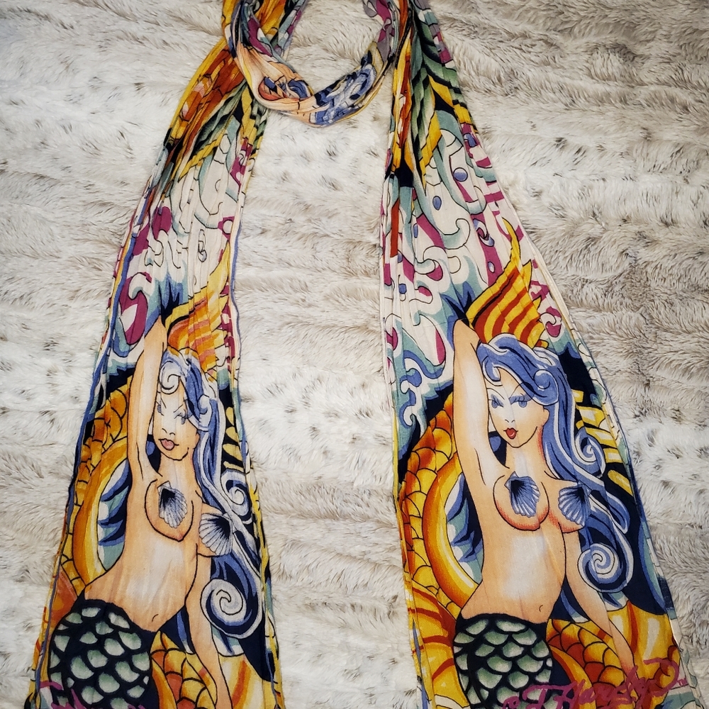 Ed Hardy scarve